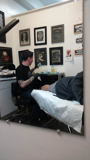 Tattoo Shop «Studio Zee Tattooing», reviews and photos, 920 State St, New Haven, CT 06511, USA