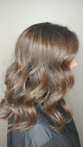 Beauty Salon «Urbane A Hair Salon», reviews and photos, 2489 Boston Post Rd # G, Guilford, CT 06437, USA