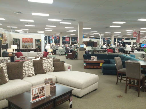 Furniture Store «Raymour & Flanigan Furniture and Mattress Store», reviews and photos, 440 NJ-440, Jersey City, NJ 07305, USA