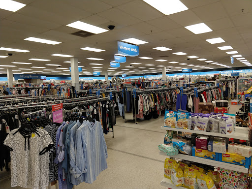 Clothing Store «Ross Dress for Less», reviews and photos, 13855 Outlet Dr, Silver Spring, MD 20904, USA
