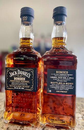 Liquor Store «Georgia Liquor Barn», reviews and photos, 701 Atlanta Rd, Cumming, GA 30040, USA