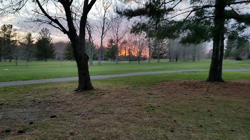 Golf Course «Pine Brook Golf Course», reviews and photos, 1 Covered Bridge Blvd, Manalapan Township, NJ 07726, USA