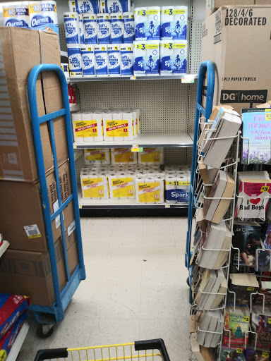 Home Goods Store «Dollar General», reviews and photos, 218 Hopkinsville Rd, Nortonville, KY 42442, USA