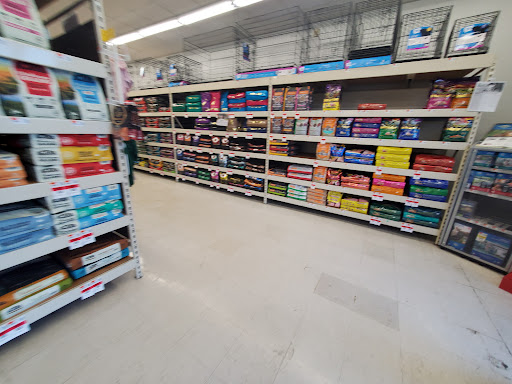 Pet Supply Store «Pet Supplies Plus», reviews and photos, 471 Boston Post Rd, Orange, CT 06477, USA