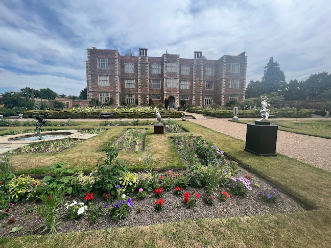 Comments and reviews of Doddington Hall & Gardens