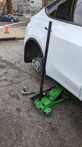 Tire Shop «Awais Auto Repair & Tire Shop», reviews and photos, 168 Centre St, Brooklyn, NY 11231, USA