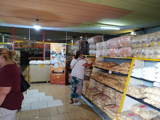 AF1QipNmQE Nt7pYrS2c82Cky5sXe2QNT7 w0iQLtGpb