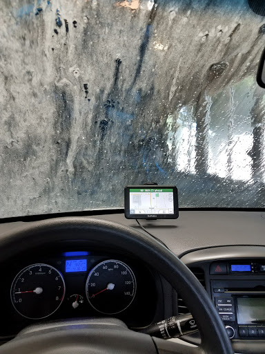 Car Wash «Washman Car wash», reviews and photos, 24161 SE Stark St, Gresham, OR 97030, USA