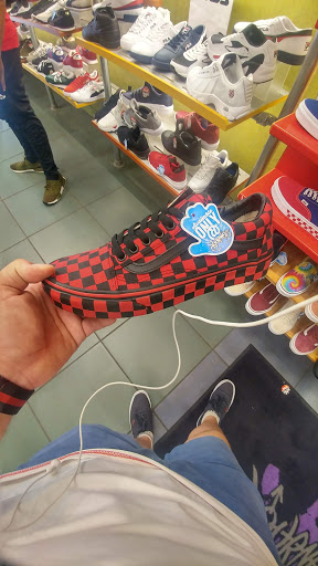 Shoe Store «Journeys», reviews and photos, 42B W 14th St, New York, NY 10011, USA