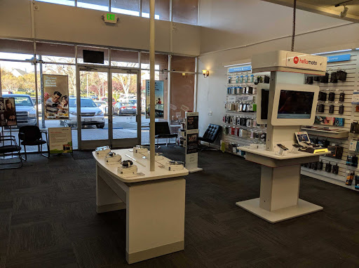 Cell Phone Store «GoWireless Verizon Authorized Retailer», reviews and photos, 1704 Oakland Rd, San Jose, CA 95131, USA