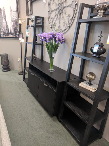 Furniture Store «Raymour & Flanigan Furniture and Mattress Store», reviews and photos, 79 NJ-73, Voorhees Township, NJ 08043, USA