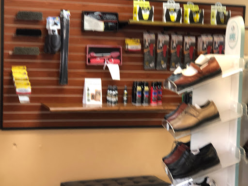 Dry Cleaner «Custom Shoe Repair & Dry Cleaners», reviews and photos, 1575 Maguire Rd #105, Ocoee, FL 34761, USA