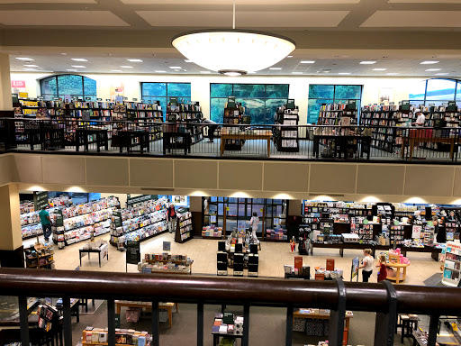 Book Store «Barnes & Noble», reviews and photos, 4020 Sharon Rd, Charlotte, NC 28211, USA