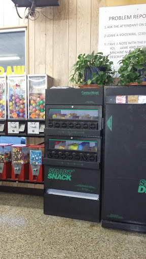 Laundromat «Quick Wash Laundry», reviews and photos, 5402 Glen Ridge Dr, San Antonio, TX 78229, USA