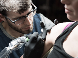 Stacey Dickson Tattooing