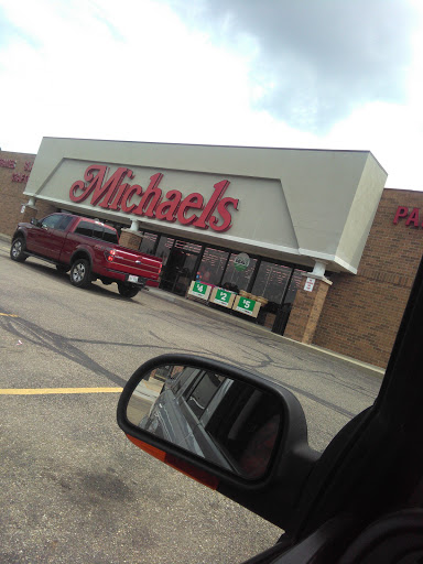 Craft Store «Michaels», reviews and photos, 697 Howe Ave, Cuyahoga Falls, OH 44221, USA