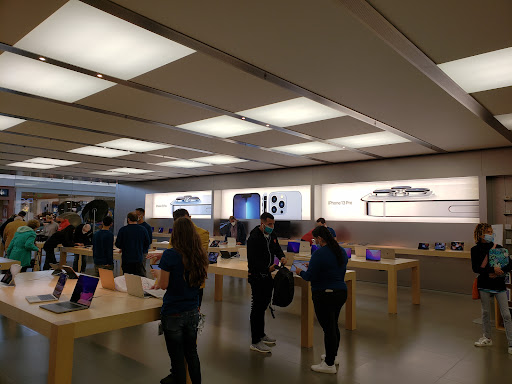 Computer Store «Apple Walt Whitman», reviews and photos, 160 Walt Whitman Rd, Huntington Station, NY 11746, USA