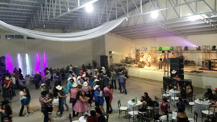 Centro De Reunion Y Convenciones Frida Cañes