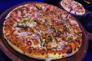 Club Pizzeria image