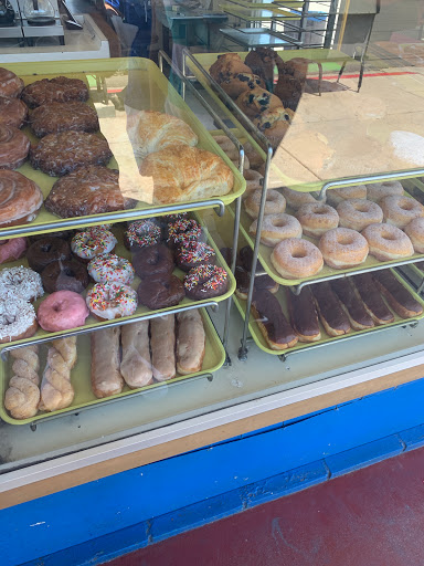 Dessert Shop «K S Donut Shop», reviews and photos, 1176 E Artesia Blvd, Long Beach, CA 90805, USA