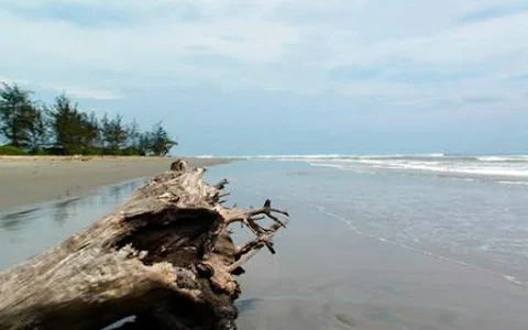 Pantai Samudra Ujung image