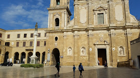 Biblioteca Pubblica Arcivescovile 'A. De Leo'