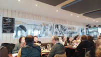 Atmosphère du Restaurant de fruits de mer Chez Eliette à Andernos-les-Bains - n°16