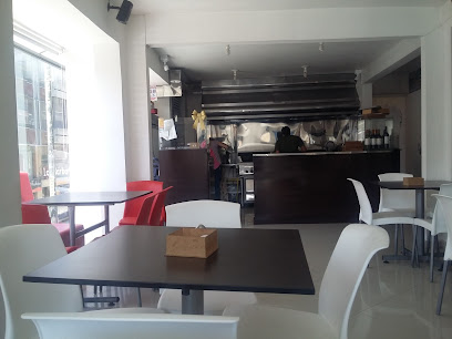 Albamora Restaurante & Café