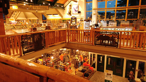 Clothing Store «L.L. Bean», reviews and photos, 95 Main St, Freeport, ME 04032, USA