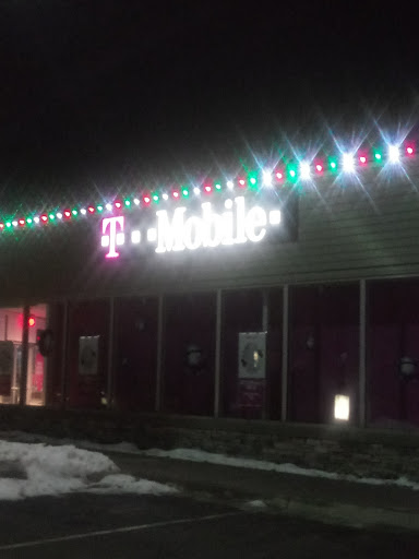 Cell Phone Store «T-Mobile», reviews and photos, 101 W Mineral Ave, Littleton, CO 80120, USA
