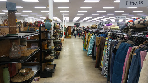 Thrift Store «The Salvation Army Family Store & Donation Center», reviews and photos, 717 3rd Ave SE, Cedar Rapids, IA 52401, USA
