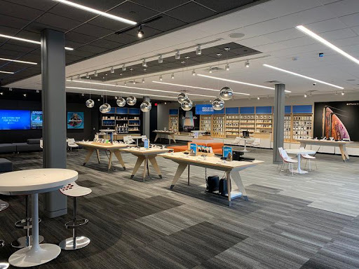 Cell Phone Store «AT&T», reviews and photos, 9100 N Central Expy #105, Dallas, TX 75231, USA