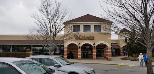 Sportswear Store «Columbia Sportswear Outlet Store at Prime Outlets Grove City», reviews and photos, 1911 Leesburg Grove City Rd #445, Grove City, PA 16127, USA