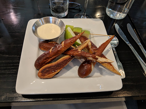 American Restaurant «Grand Street Cafe», reviews and photos, 4740 Grand Ave, Kansas City, MO 64112, USA