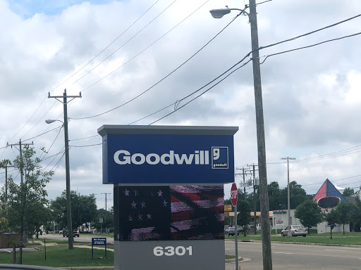 Outlet Store «Goodwill Central Virginia Outlet», reviews and photos, 6301 Midlothian Turnpike, Richmond, VA 23225, USA