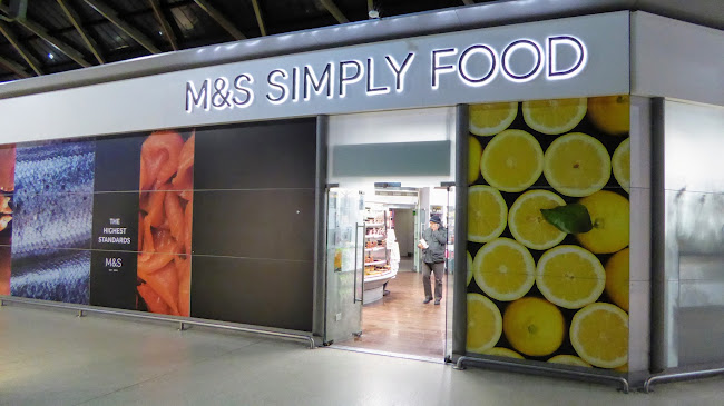 Marks and Spencer Simply Food - Reading