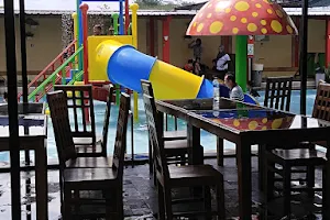 "Umbul Asri" Diner & Swimming Pool image