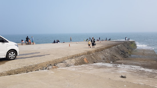 Obongsan Beach