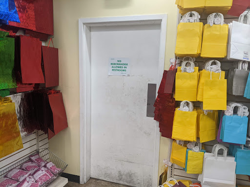 Dollar Store «Dollar Tree», reviews and photos, 10237 Rosecrans Ave, Bellflower, CA 90706, USA