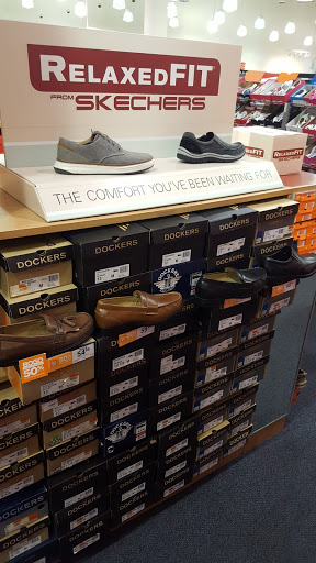 Shoe Store «Rack Room Shoes», reviews and photos, 2833 Market Center Dr, Rockwall, TX 75032, USA