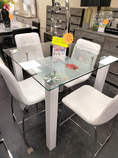 Furniture Store «Discount Furniture Store», reviews and photos, 504 E Market St, York, PA 17403, USA