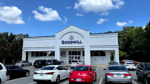 Triad Goodwill Store & Donation Center, 106 Muirs Chapel Rd, Greensboro, NC 27407, USA, 