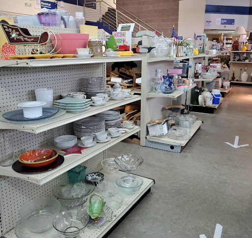 Thrift Store «St. Vincent de Paul», reviews and photos, 575 Rainier Ave N, Renton, WA 98057, USA