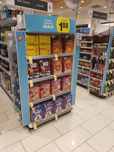 Convenience Store «Walgreens», reviews and photos, 801 7th St NW, Washington, DC 20001, USA