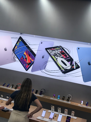 Computer Store «Apple Manhattan Village», reviews and photos, 3200 N Sepulveda Blvd, Manhattan Beach, CA 90266, USA