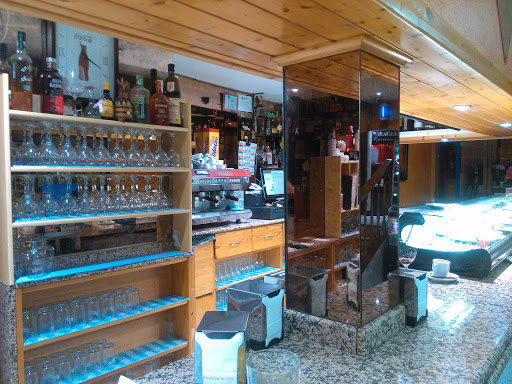 Cafetería Desigual - C. Úbeda, 13, 26360 Fuenmayor, La Rioja, España
