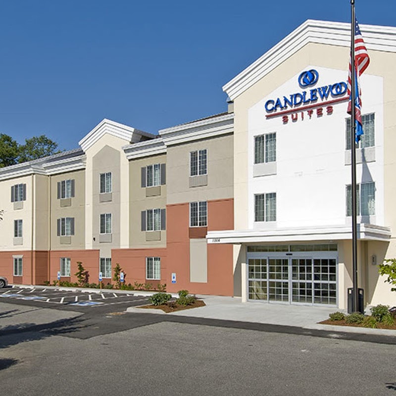 Candlewood Suites Burlington, an IHG Hotel