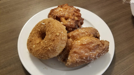 Donut Shop «Donuts Sandwishes», reviews and photos, 208 E Katella Ave, Anaheim, CA 92802, USA