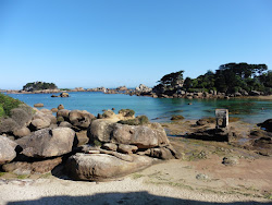 Foto di La Plage Saint Guirec - luogo popolare tra gli intenditori del relax