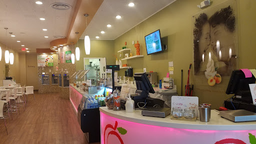 Frozen Yogurt Shop «Peachwave Frozen Yogurt & Gelato», reviews and photos, 6 W 8th St, Holland, MI 49423, USA